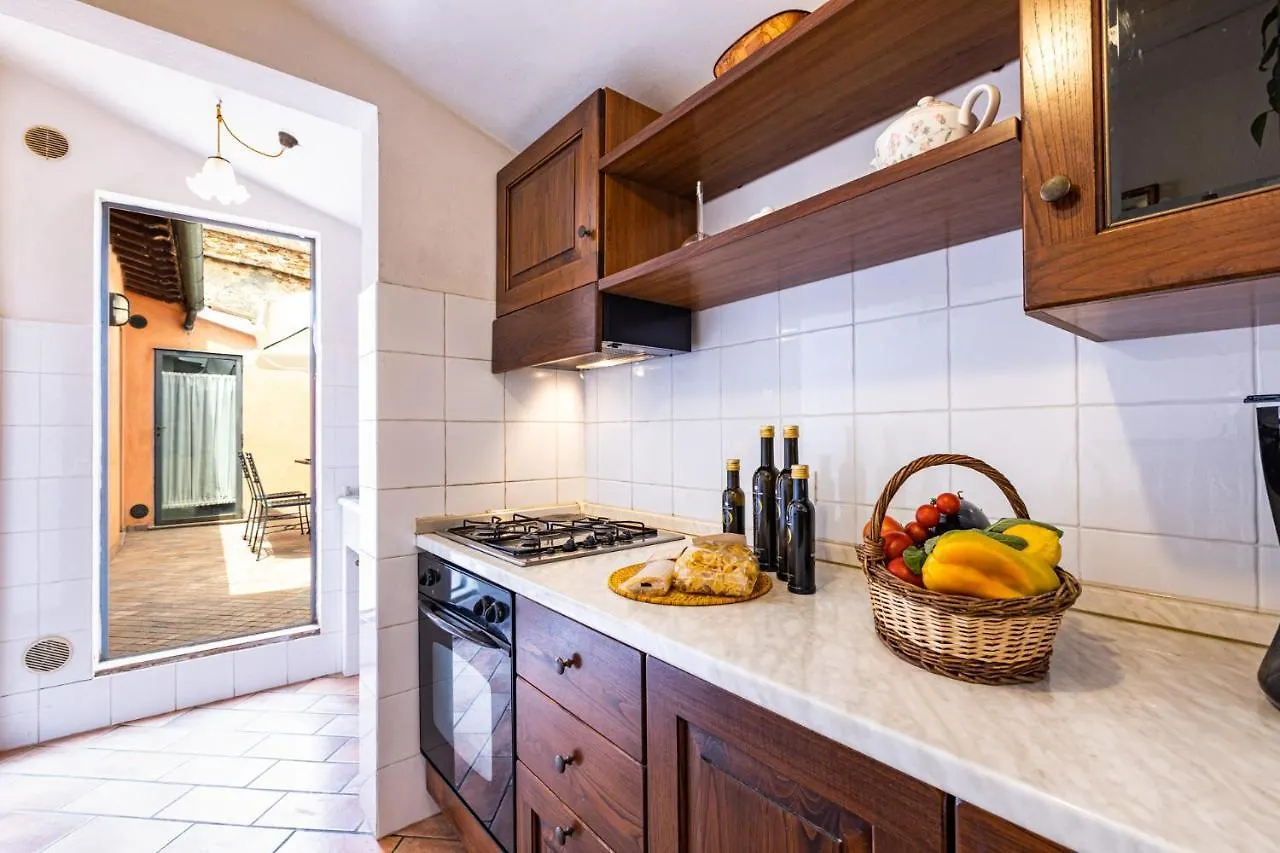 Aparthotel Vecchia Fattoria Castelli Agriturismo Usigliano